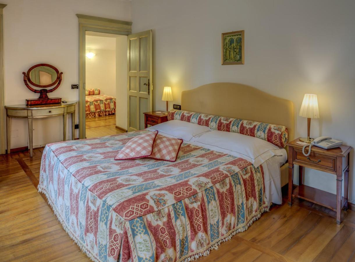 Castello Rosso Hotel Costigliole Saluzzo Exterior photo