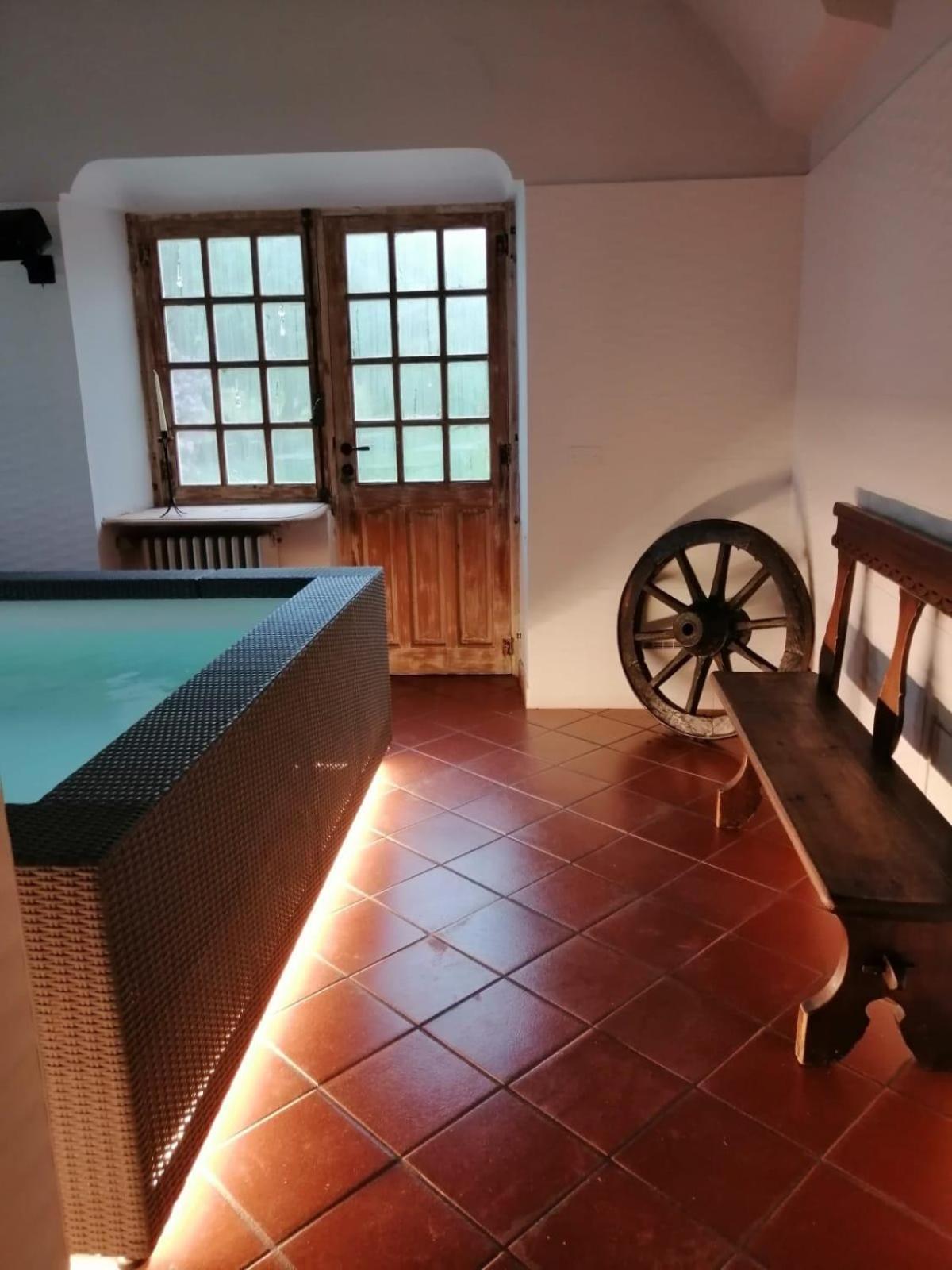 Castello Rosso Hotel Costigliole Saluzzo Exterior photo
