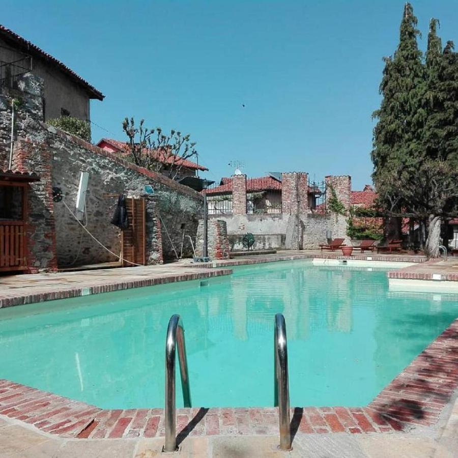 Castello Rosso Hotel Costigliole Saluzzo Exterior photo